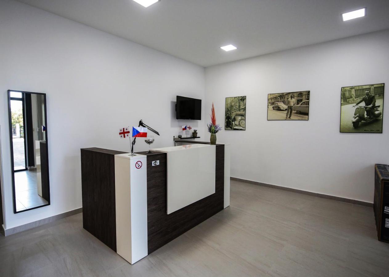 Guest House Prague ズグジジ エクステリア 写真