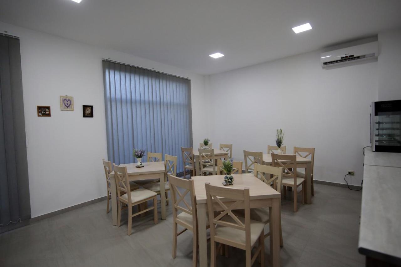 Guest House Prague ズグジジ エクステリア 写真